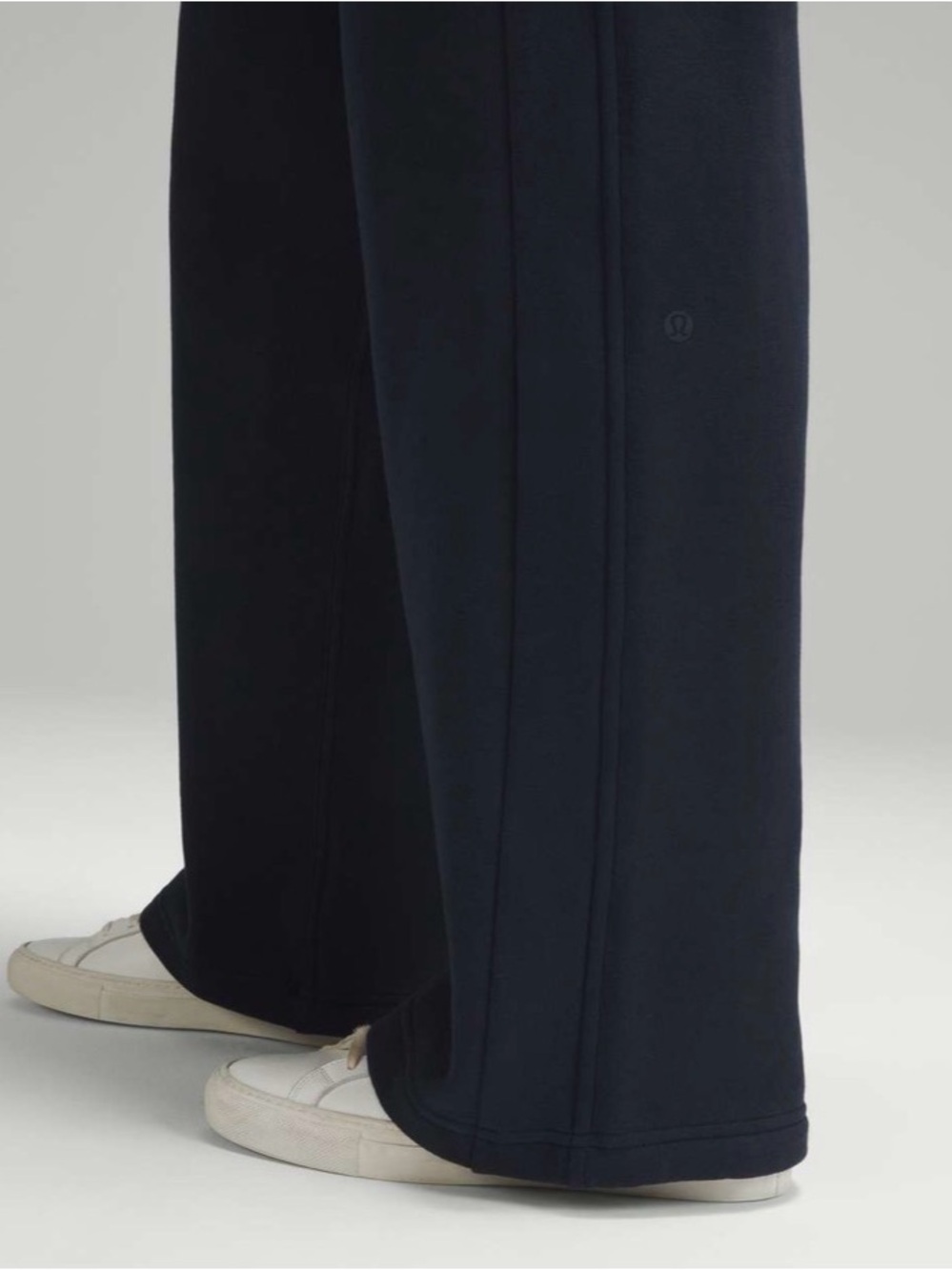 lululemon athletica Scuba Mid-Rise Wide-Leg Pant Full Length in True Navy size 4 - Picture 3 of 12